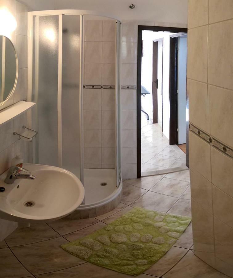 Apartmani Sandro Ivan Dolac Esterno foto
