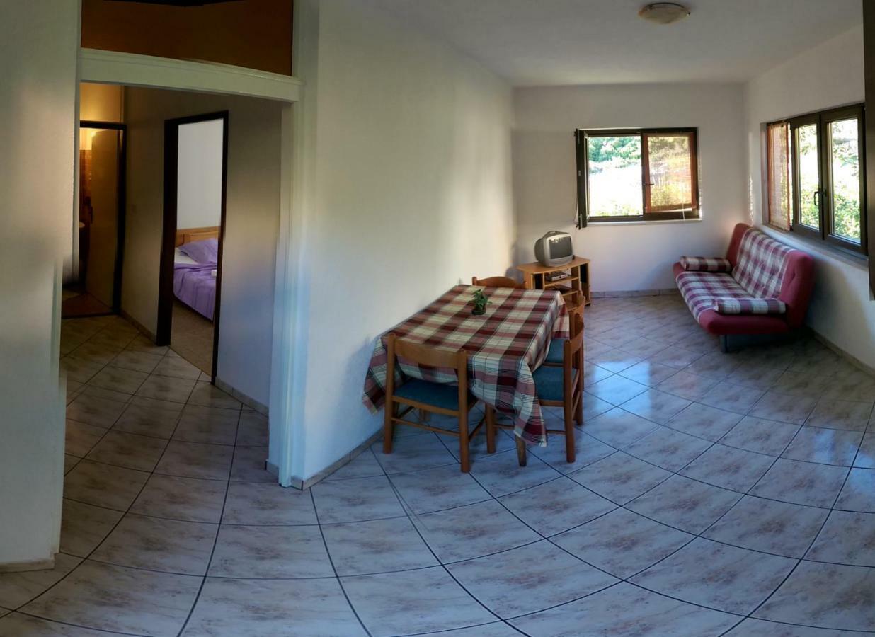 Apartmani Sandro Ivan Dolac Esterno foto